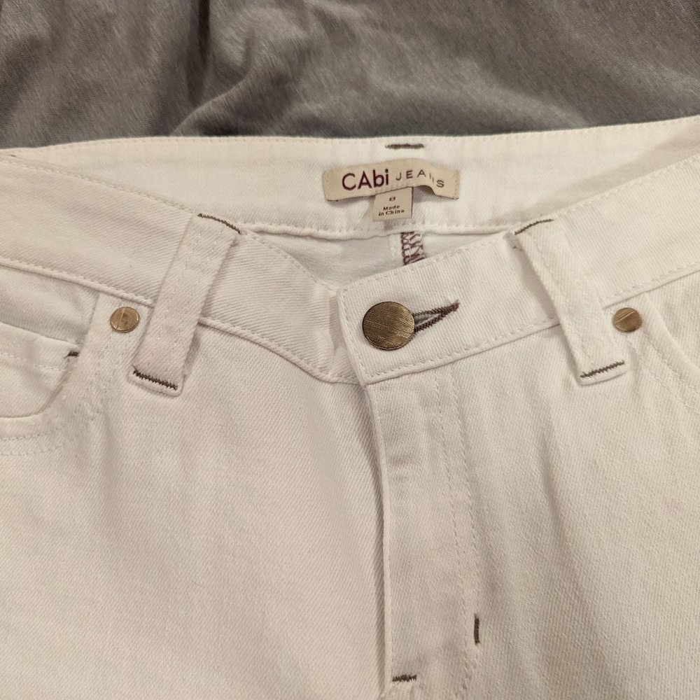 CAbi Beautiful Creamy White Jeans - LIKE NEW